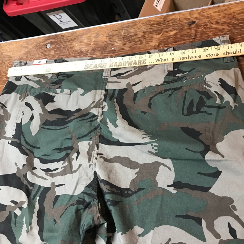 Wrangler Outdoor Mens Camo Cargo Shorts Green Brown Size 46 60ACW4M Stretch - Picture 9 of 12